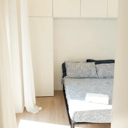 Apartment Bos1 - Station • New Chic •